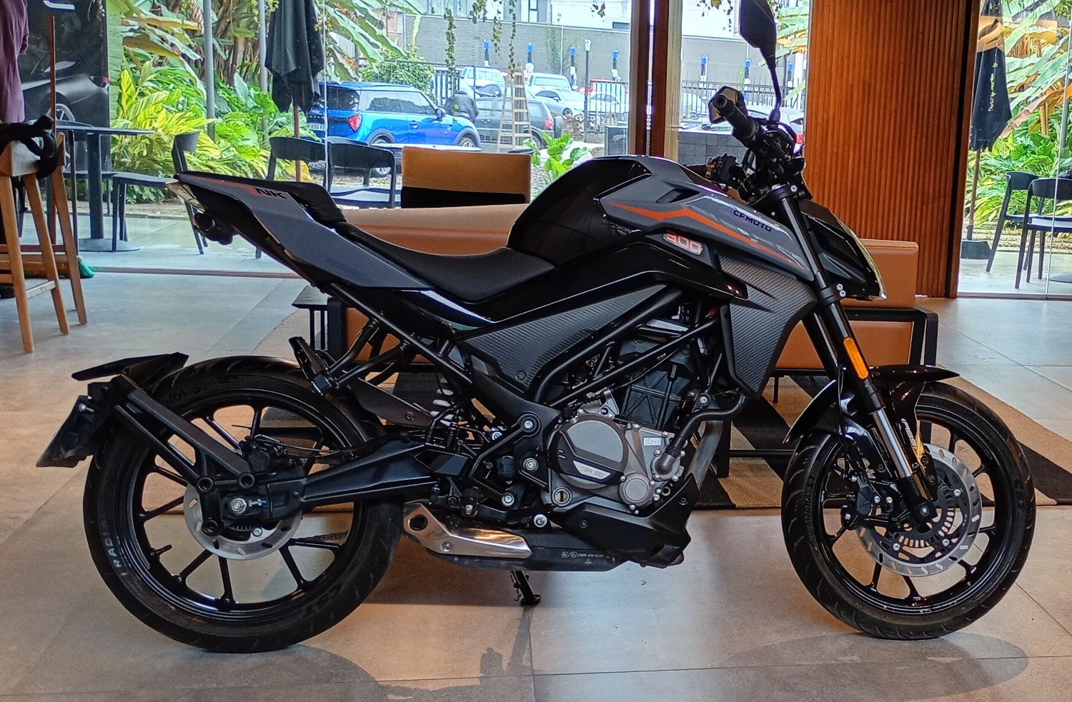 CFMoto 300NK Standard