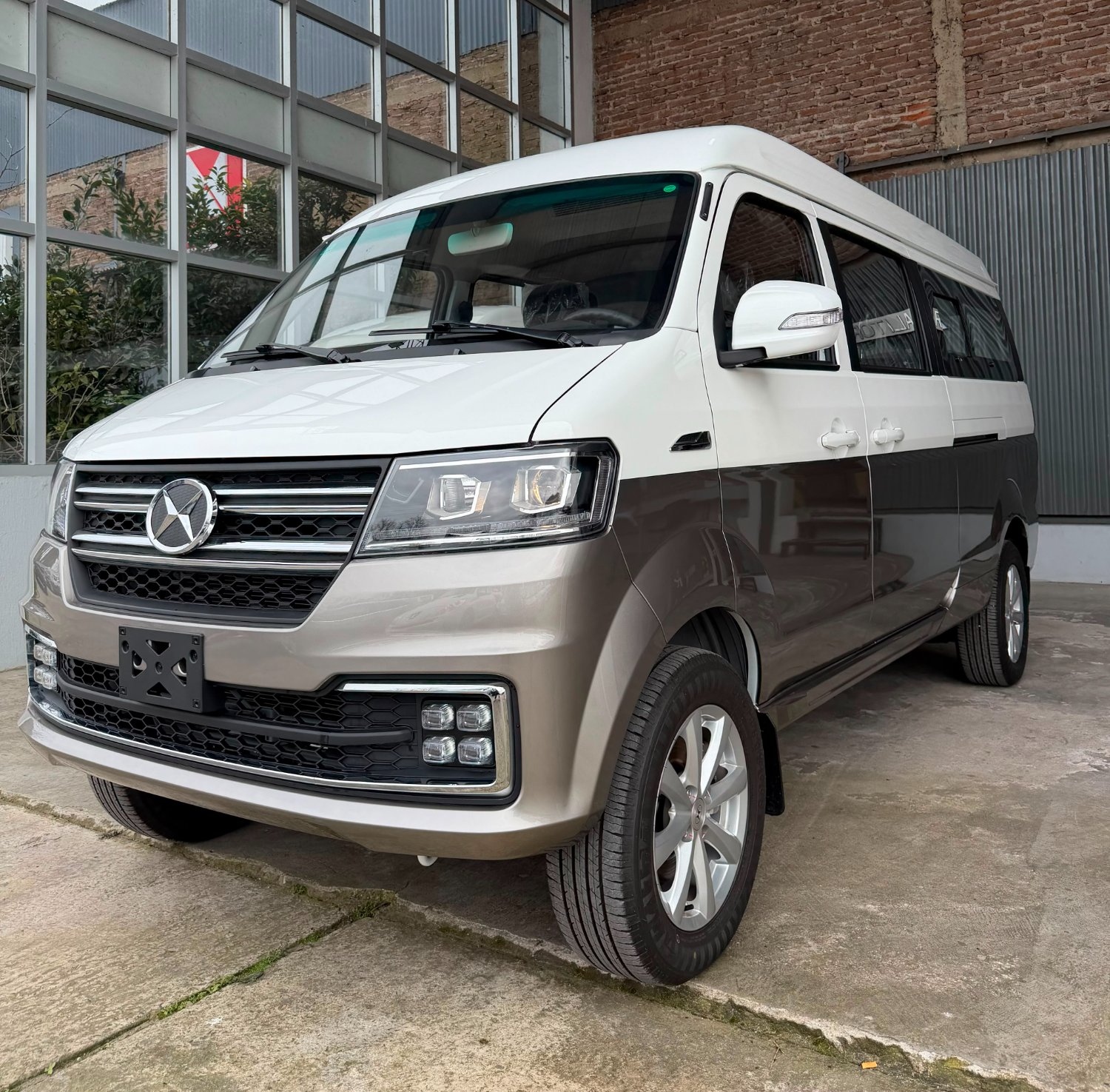 Shineray X 30 l Van 1,3 7p