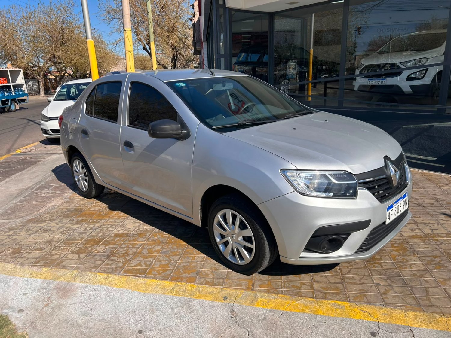 Renault LOGAN 4P 1,6 16V Life 2022