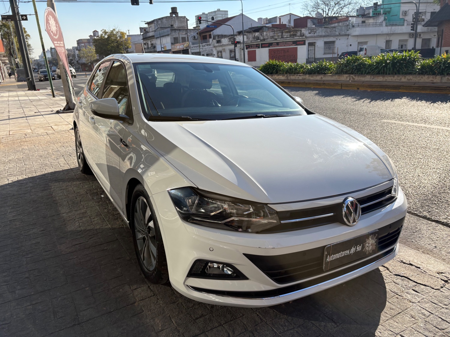 Volkswagen Polo Highline 1.6 MSI 