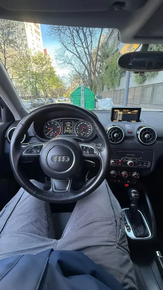 Audi Audi a1 1.4t fsi — foto 12