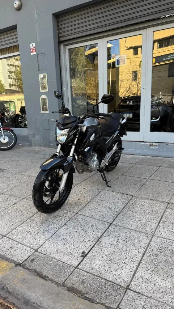 Honda Cb 250 Twister — foto 5