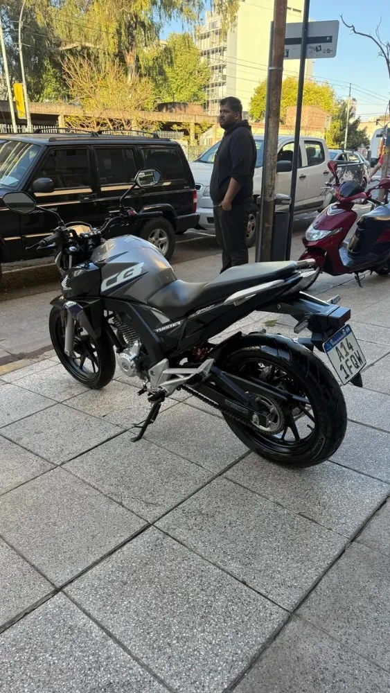Honda Cb 250 Twister — foto 7