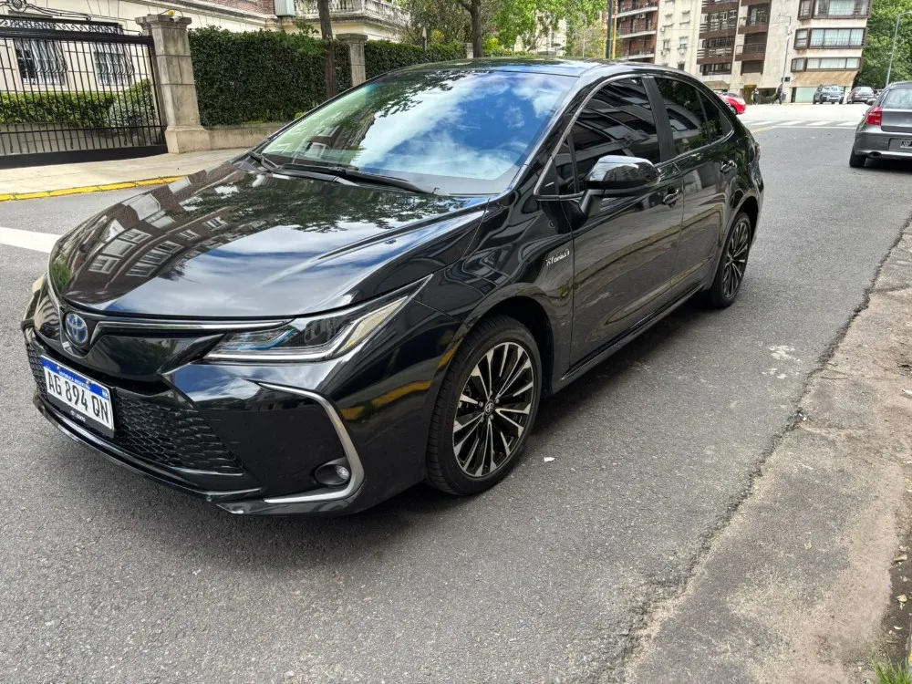 Toyota Corolla seg Hev Cvt — foto 9
