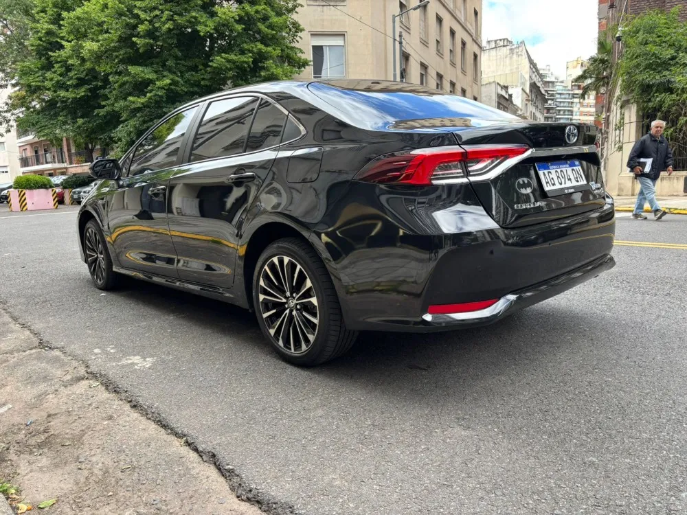 Toyota Corolla seg Hev Cvt — foto 12