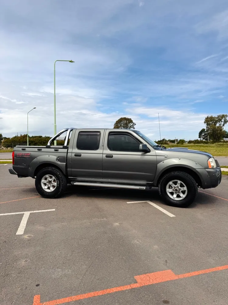 Nissan Frontier 4X4 2.8 Turbo — foto 8