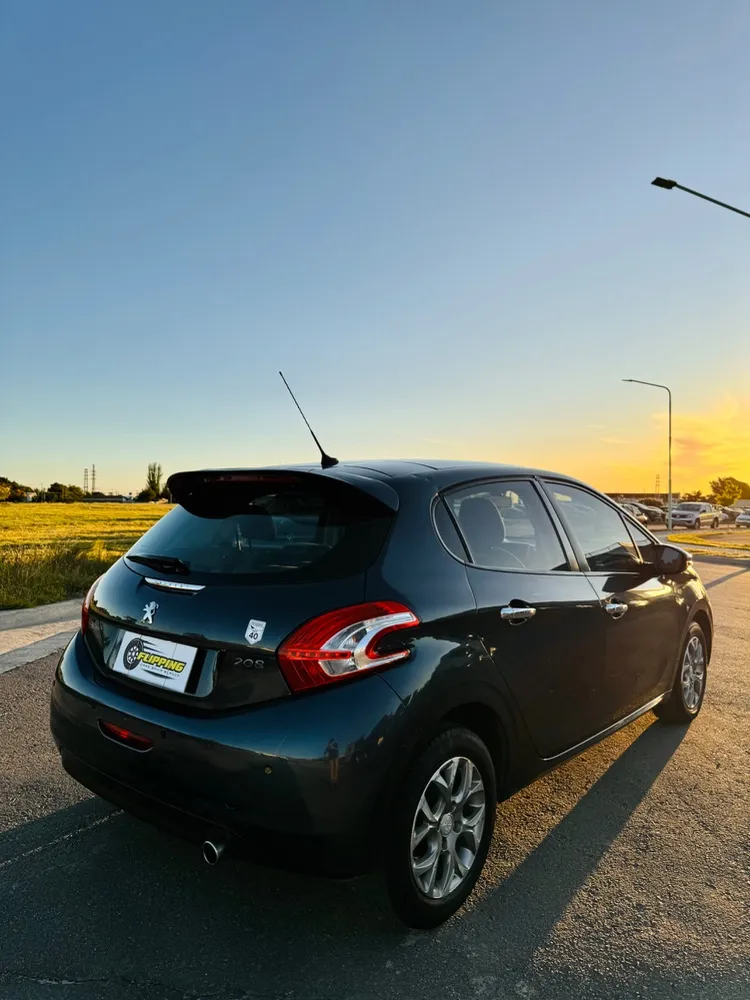 Peugeot 208 Allure 1.6 16v VTi — foto 4
