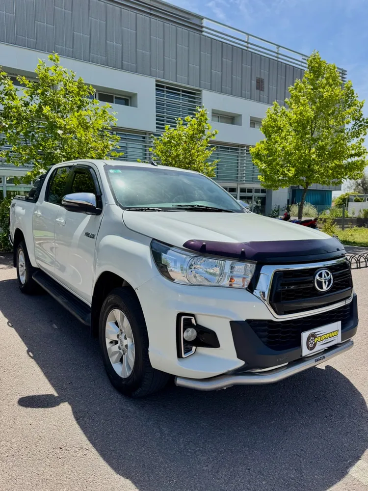 Toyota HILUX SRV 2.8 — foto 11