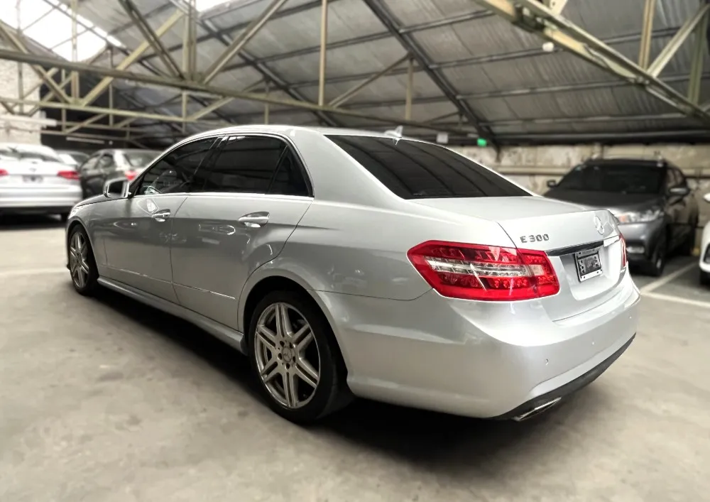Mercedes-Benz clase E 3.0 E300 Avantgarde Sport — foto 3