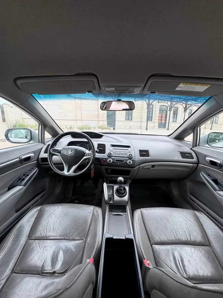 Honda Civic EXS — foto 2