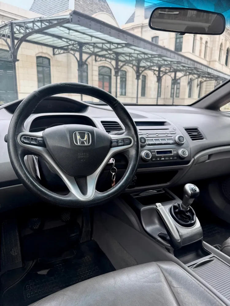 Honda Civic EXS — foto 3