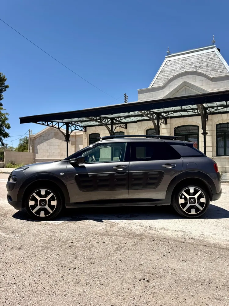 Citroën C4 Cactus 1.6 vti — foto 10