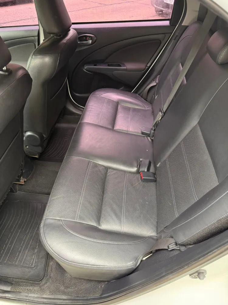 Toyota ETIOS PLATINUM 1.5 4 A/T — foto 10