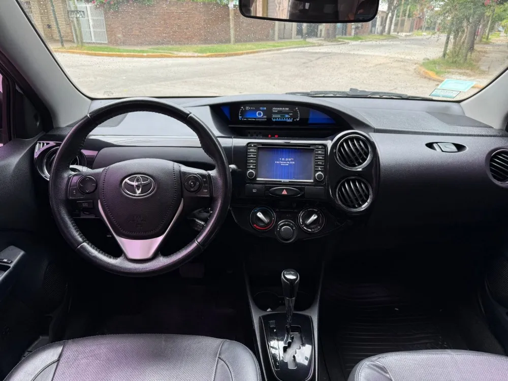 Toyota ETIOS PLATINUM 1.5 4 A/T — foto 12