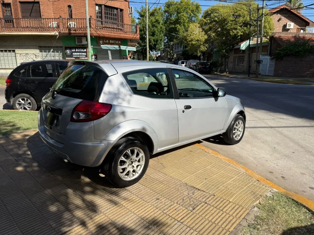 Ford Ka FLY VIRAL 1.6L — foto 5