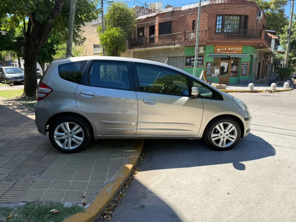 Honda FIT EX — foto 6