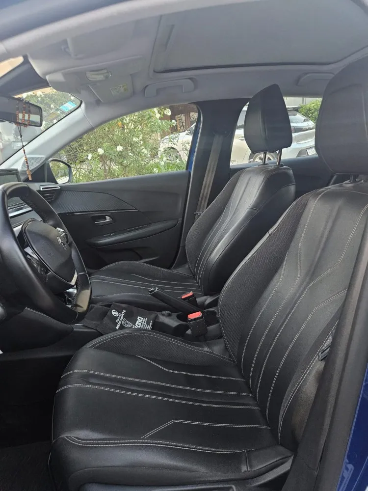 Peugeot 208 Feline 1.6 Tiptronic — foto 3
