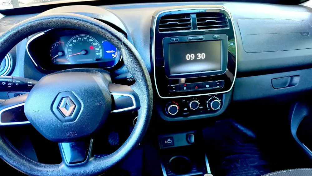 Renault KWID ICONIC 1.0 — foto 3