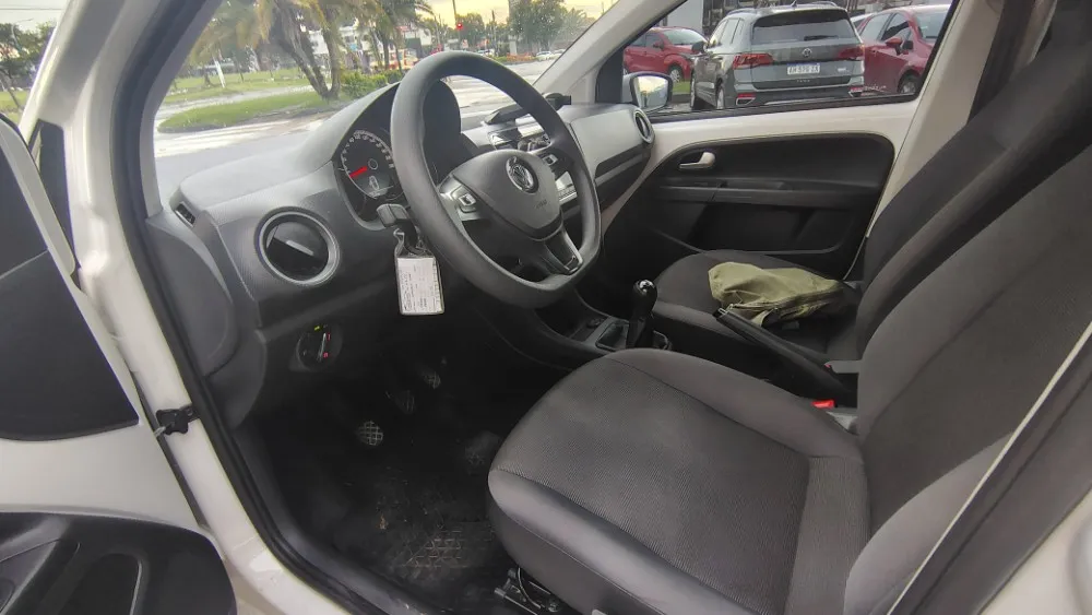 Volkswagen UP HIGH 1.0 — foto 9