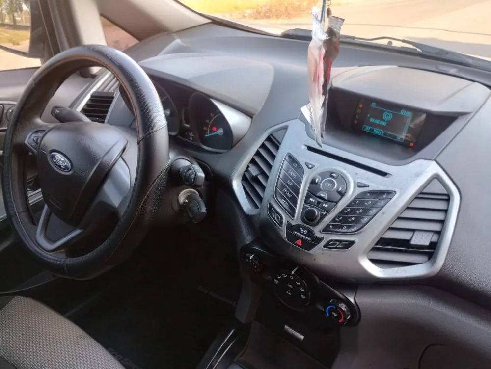 Ford ECO SPORT  SE 2.0 — foto 4