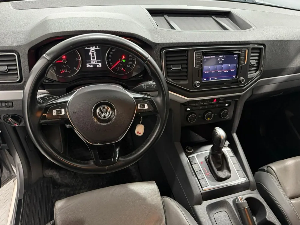 Volkswagen AMAROK HIGHLINE 4X2 AUT 2.0L TDI 180 CV — foto 4