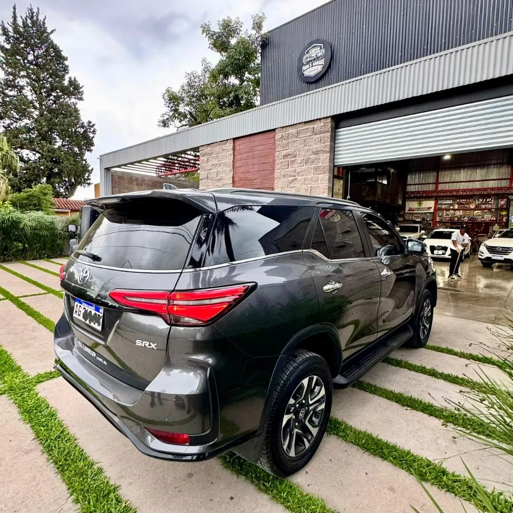 Toyota SW4 SRX TDI AUT L/24 — foto 4