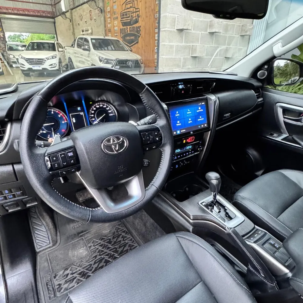 Toyota SW4 SRX TDI AUT L/24 — foto 5