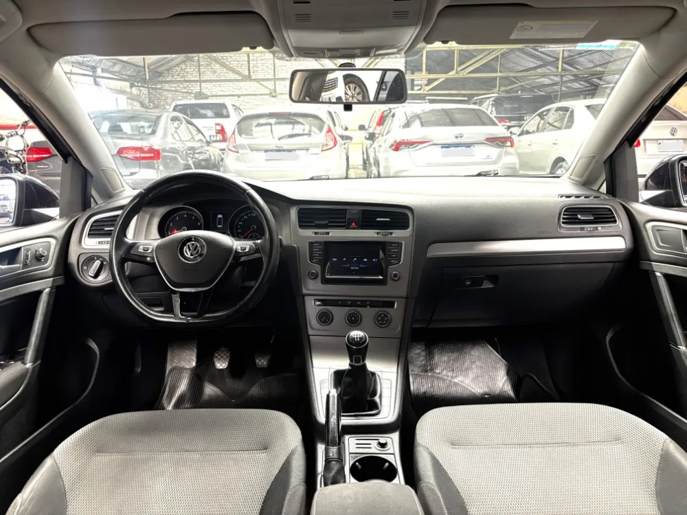 Volkswagen Golf 1.6 MT — foto 8