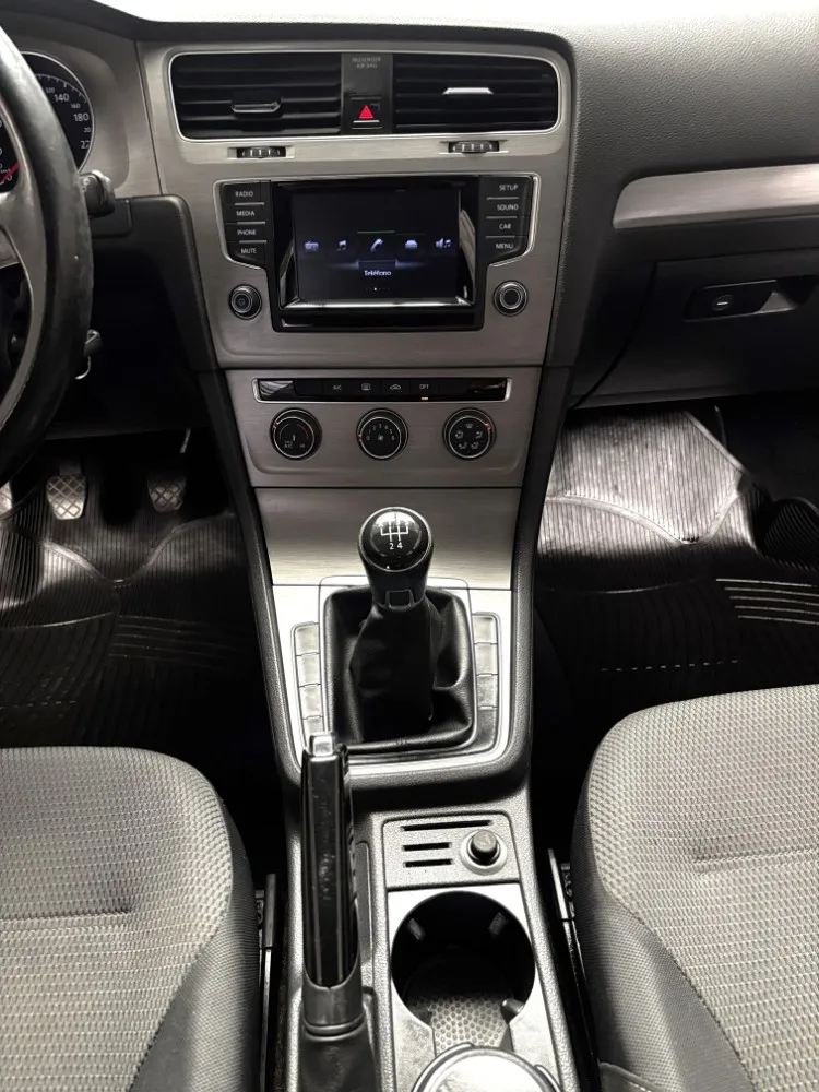 Volkswagen Golf 1.6 MT — foto 9