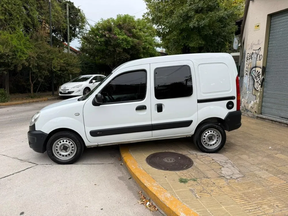 Renault Kangoo PH3 CONFORT 1.6 5 ASIENTOS 2P — foto 2