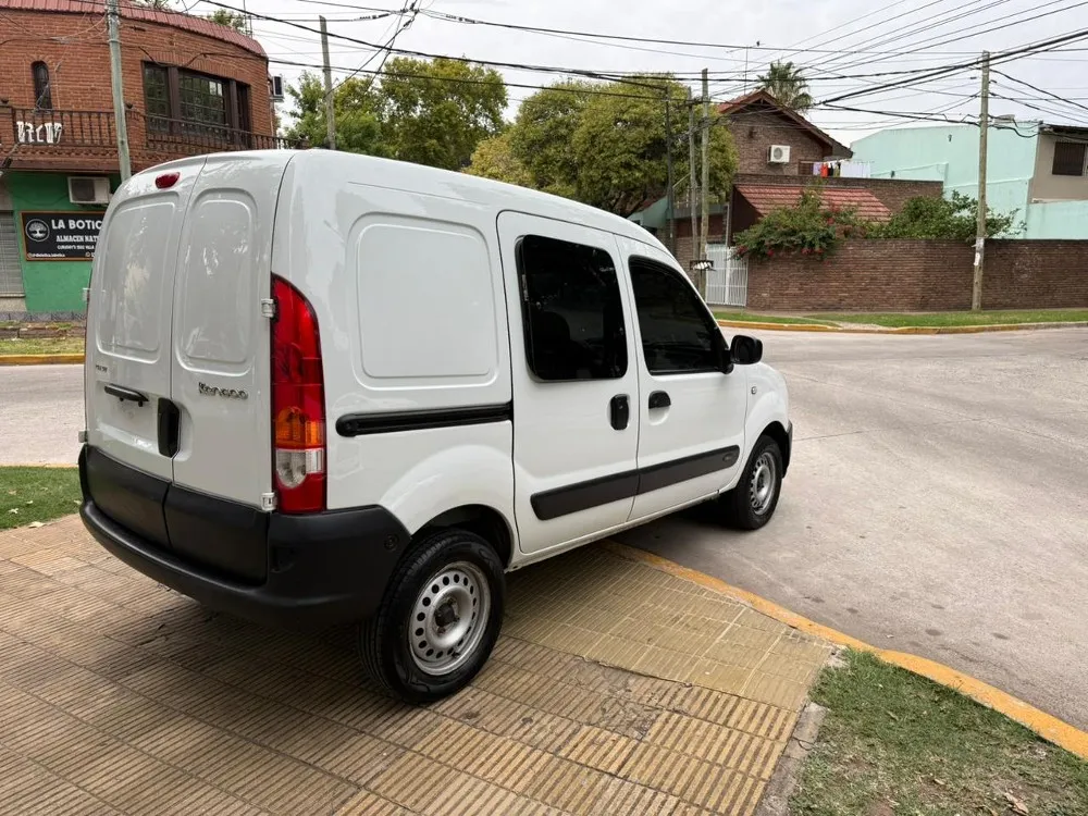 Renault Kangoo PH3 CONFORT 1.6 5 ASIENTOS 2P — foto 5