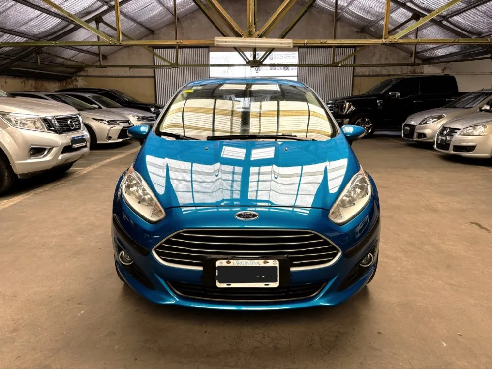 Ford Fiesta Kinetic 1.6 Se Plus 120cv — foto 3
