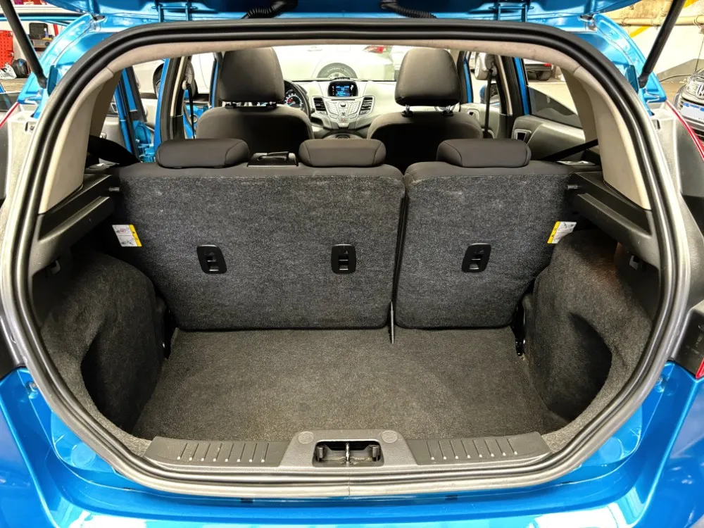 Ford Fiesta Kinetic 1.6 Se Plus 120cv — foto 16