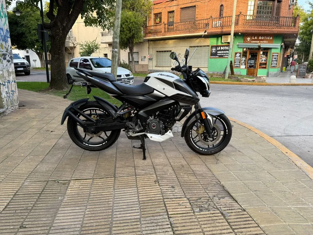 Bajaj ROUSER NS200 ROUSER NS200 — foto 6