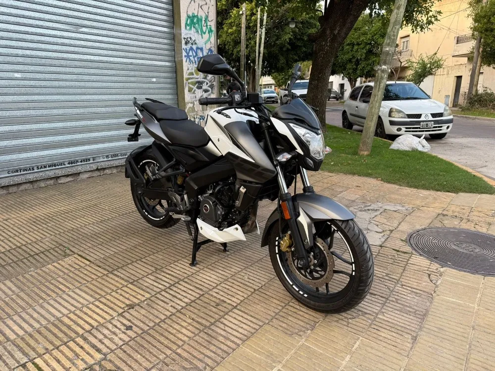 Bajaj ROUSER NS200 ROUSER NS200 — foto 7