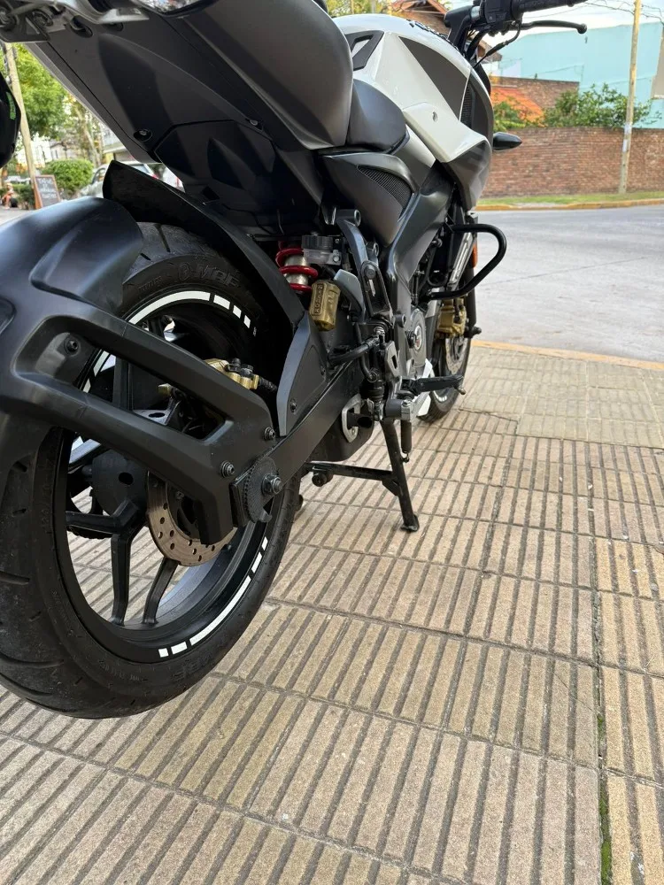Bajaj ROUSER NS200 ROUSER NS200 — foto 12