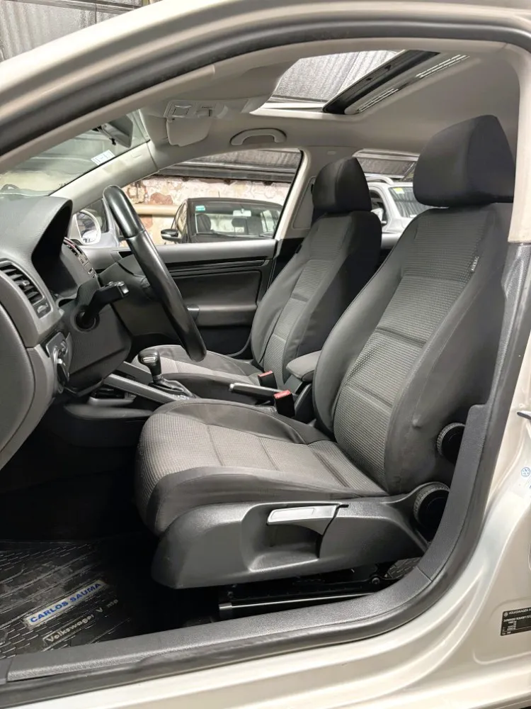 Volkswagen Vento 2.5 Advance Tiptronic 170cv — foto 12