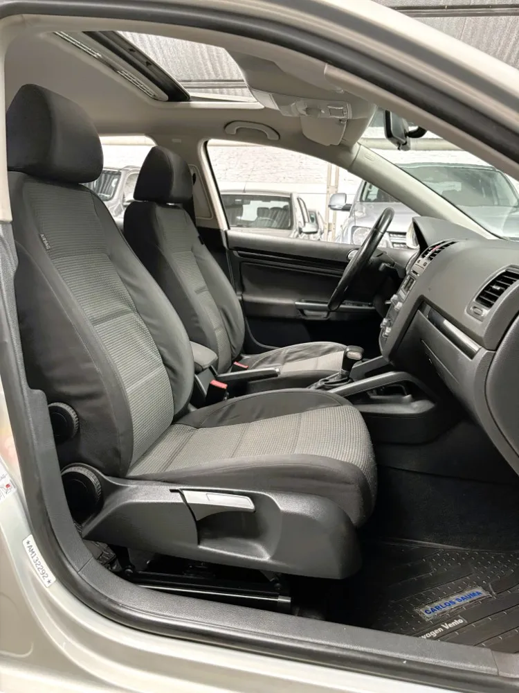 Volkswagen Vento 2.5 Advance Tiptronic 170cv — foto 14