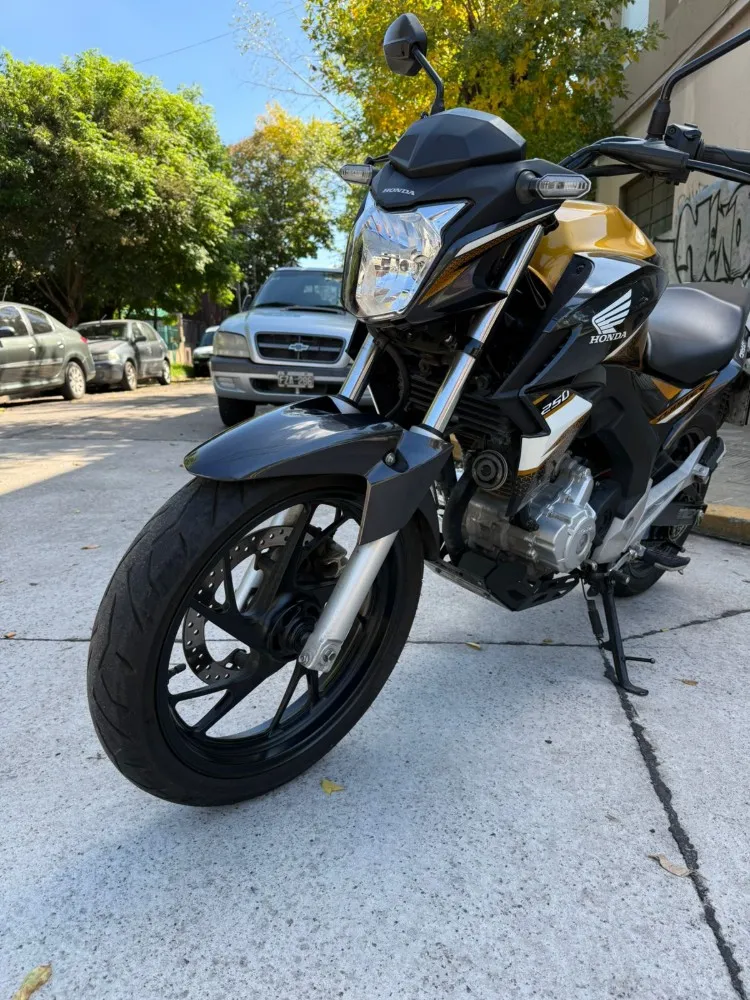 Honda CB 250 TWISTER CB 250 TWISTER — foto 15