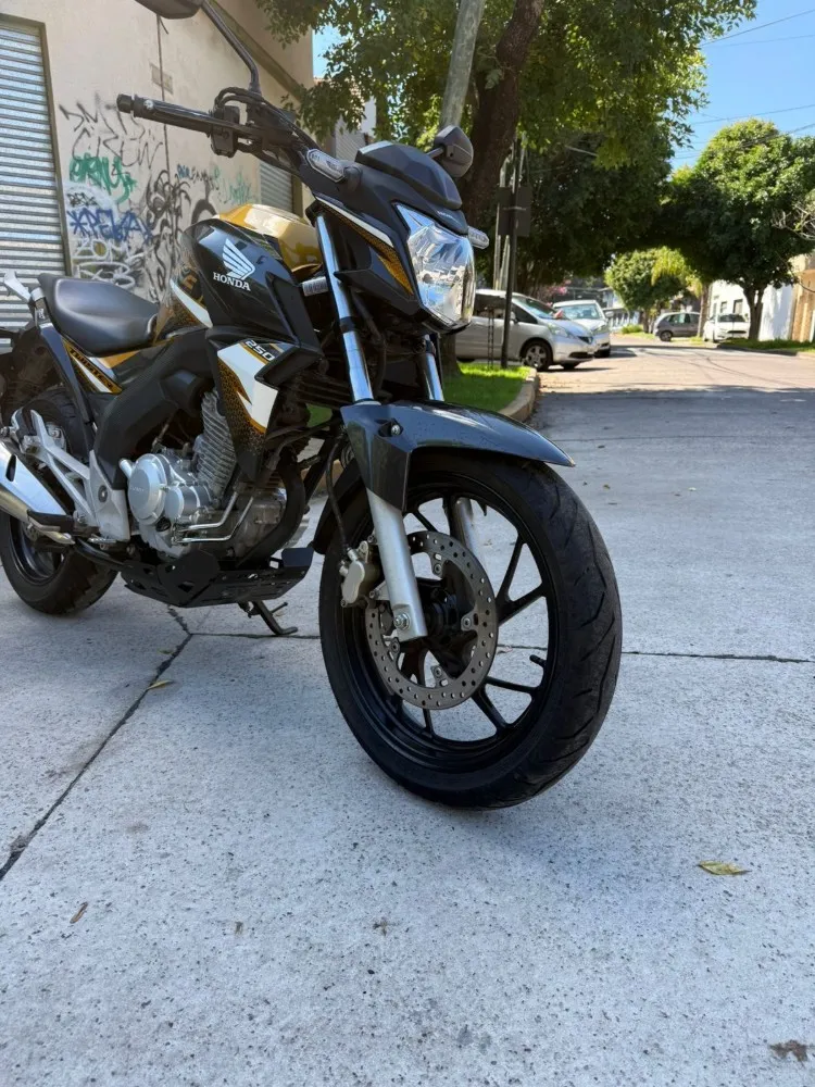 Honda CB 250 TWISTER CB 250 TWISTER — foto 16