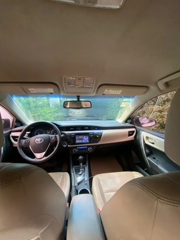 Toyota COROLLA  SEG CVT 1.8 — foto 3