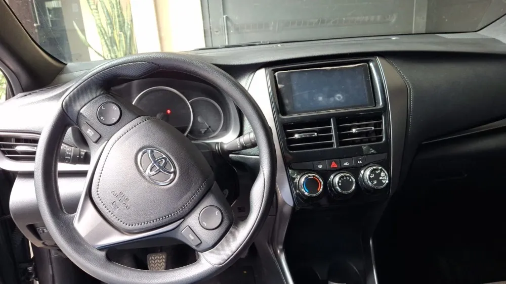 Toyota YARIS  XS 1.5 MT — foto 2