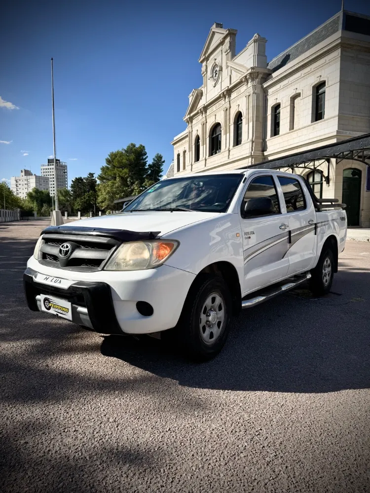 Toyota Hilux — foto 10