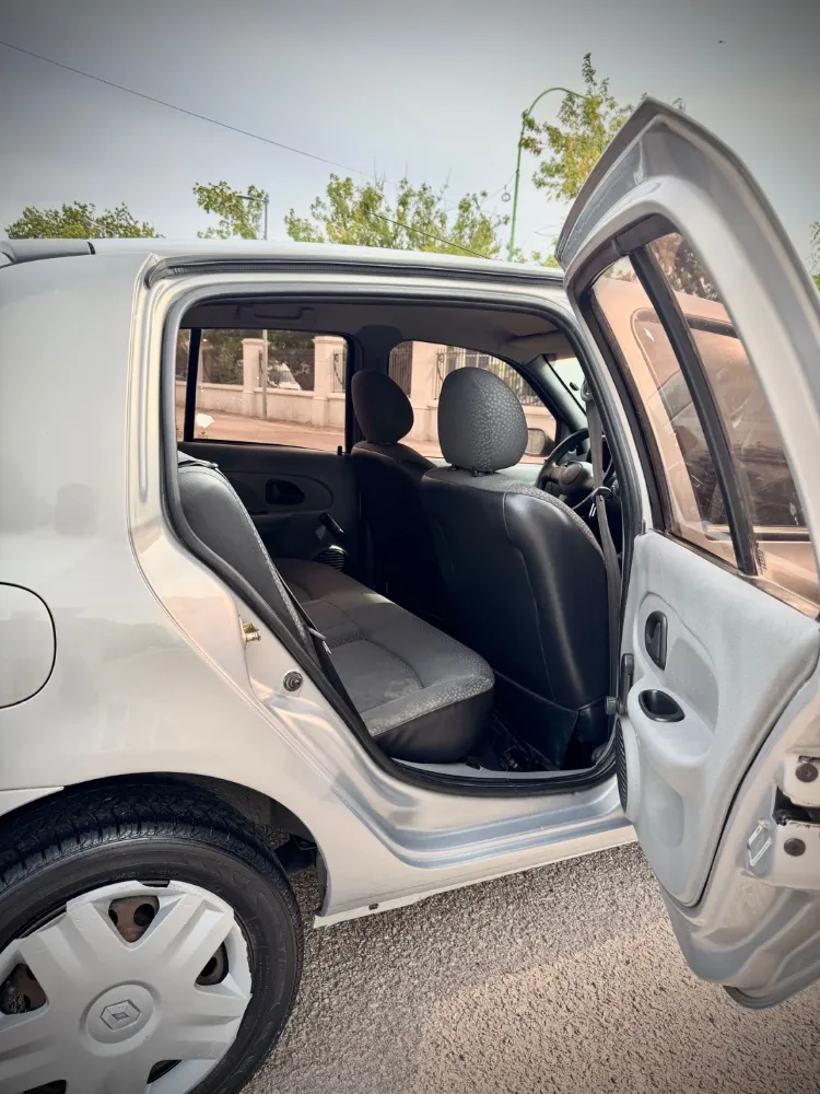 Renault clio — foto 3