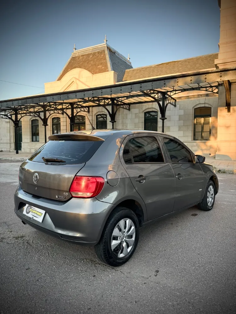 Volkswagen Gol Trend — foto 11