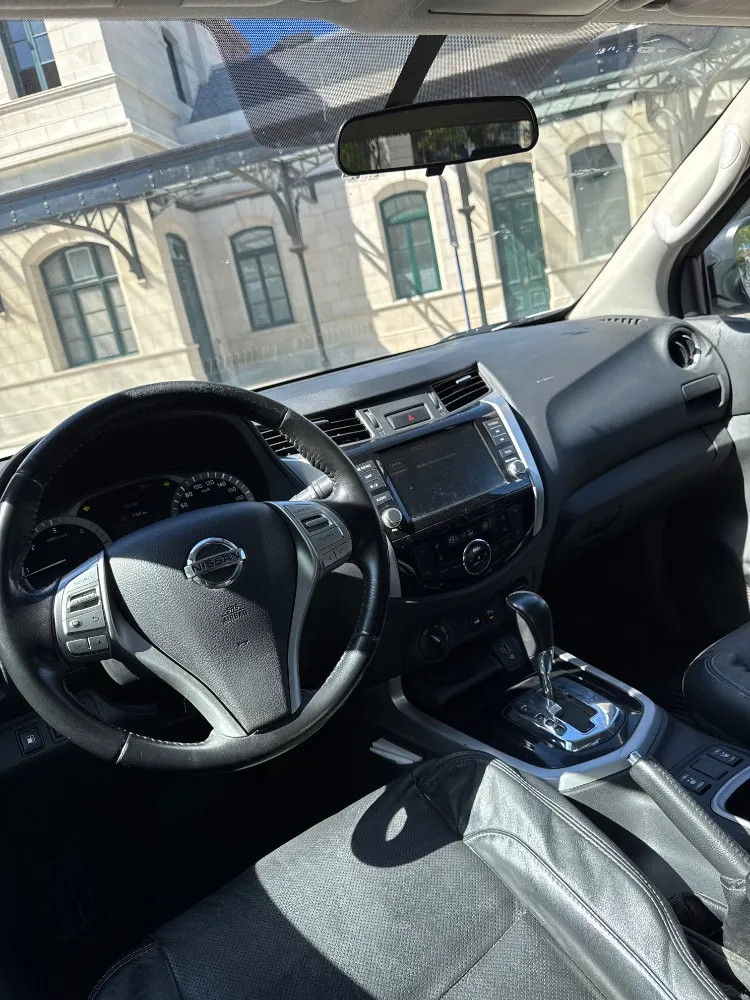 Nissan Frontier LE 4x4 — foto 3
