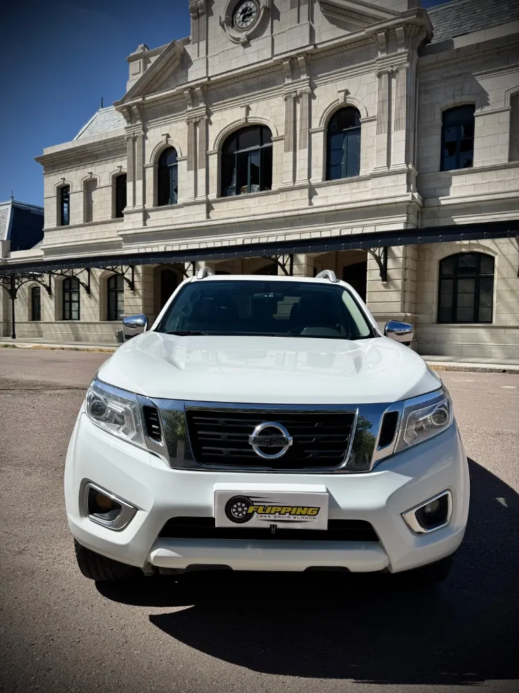 Nissan Frontier LE 4x4 — foto 7