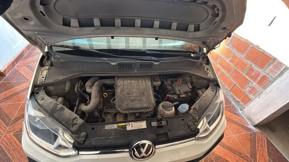 Volkswagen UP HIGH 1.0 5 PTAS — foto 3