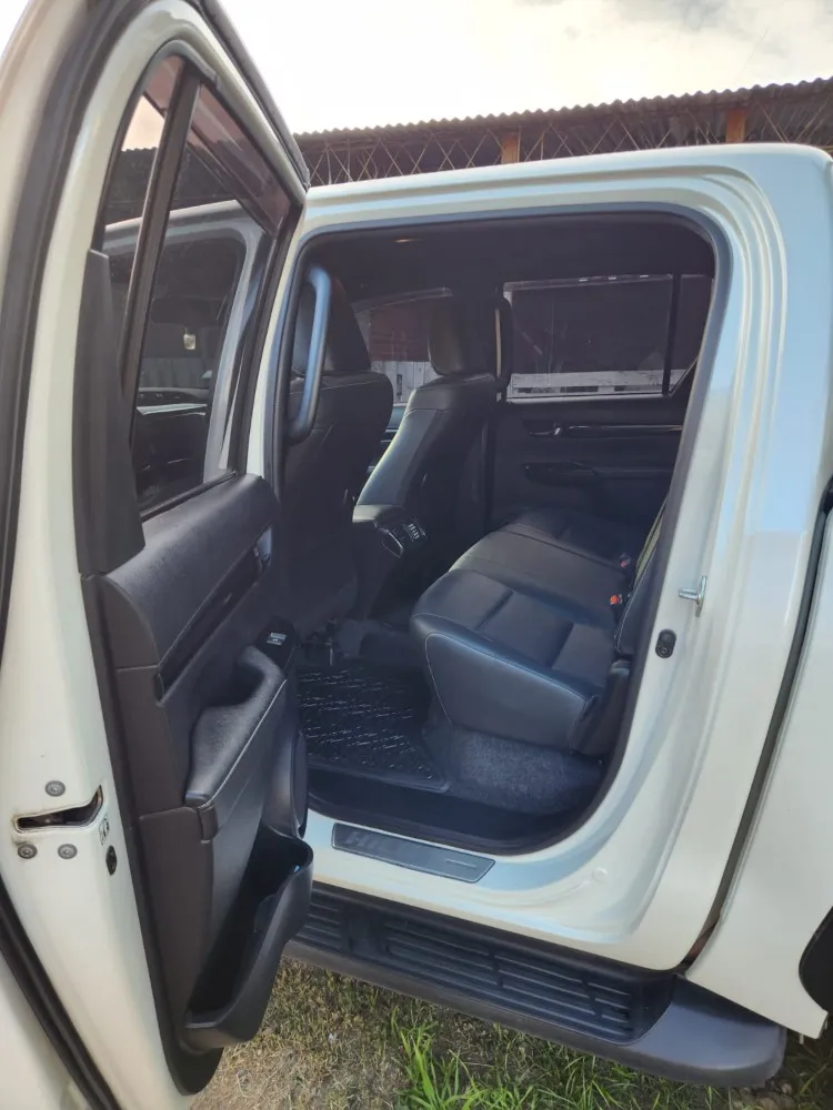 Toyota Hilux  2.8 SRX 4X2  6 MT — foto 3