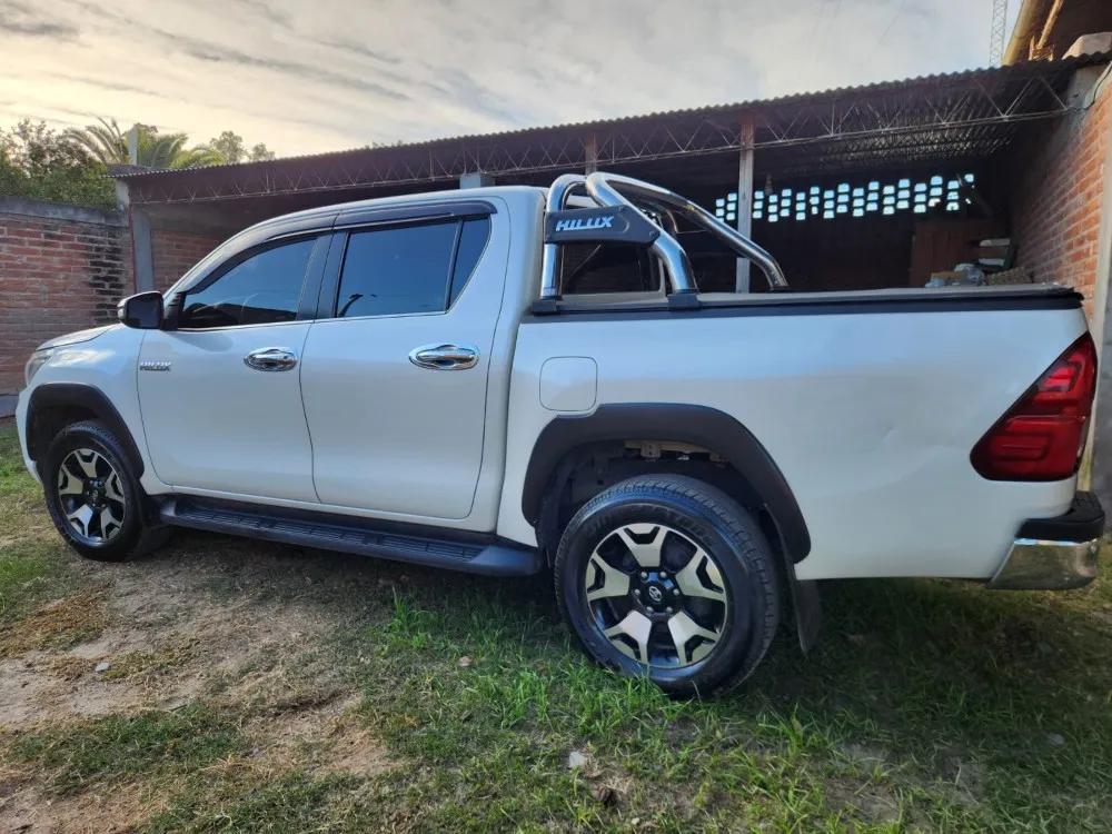 Toyota Hilux  2.8 SRX 4X2  6 MT — foto 6